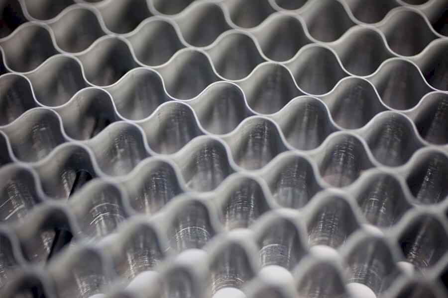 Lazer Makinesi Balpeteği Tabla